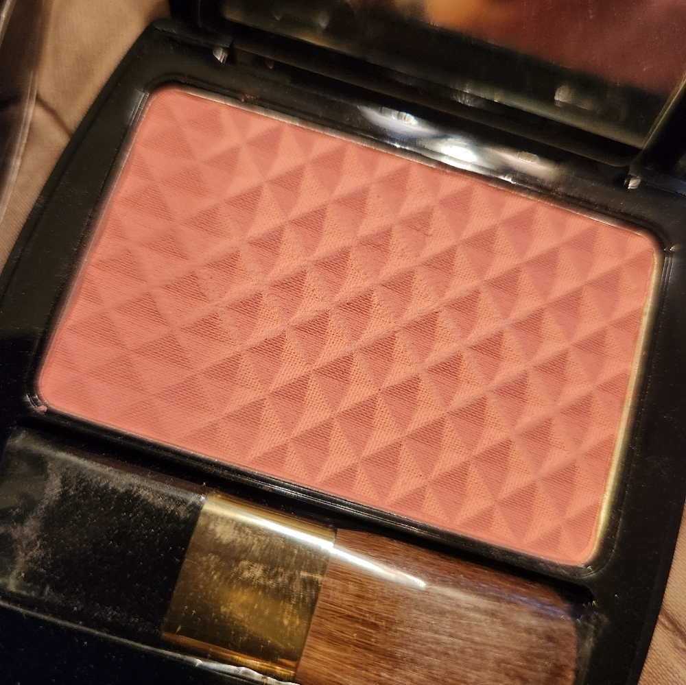 BeautiControl Unbelievable Blush Jasmine